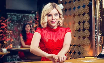 Hình ảnh minh họa dịch vụ hỗ trợ khách hàng 24/7 của boóng đá việt nam